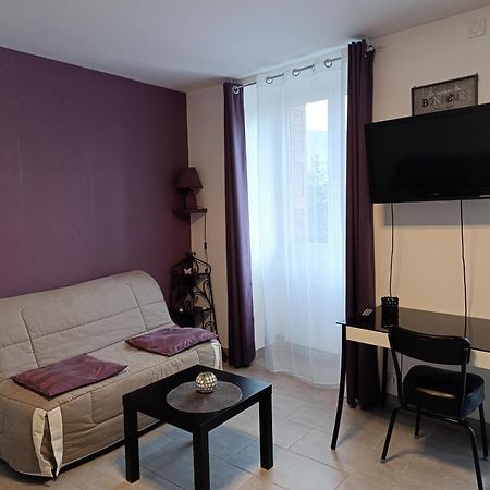 Maison Spacieuse Et Agreable Saint-Georges-de-Luzençon Eksteriør billede