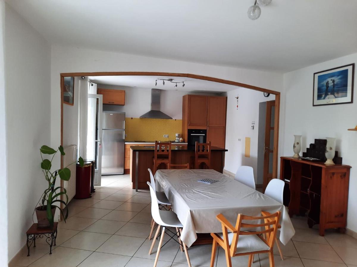 Maison Spacieuse Et Agreable Saint-Georges-de-Luzençon Eksteriør billede