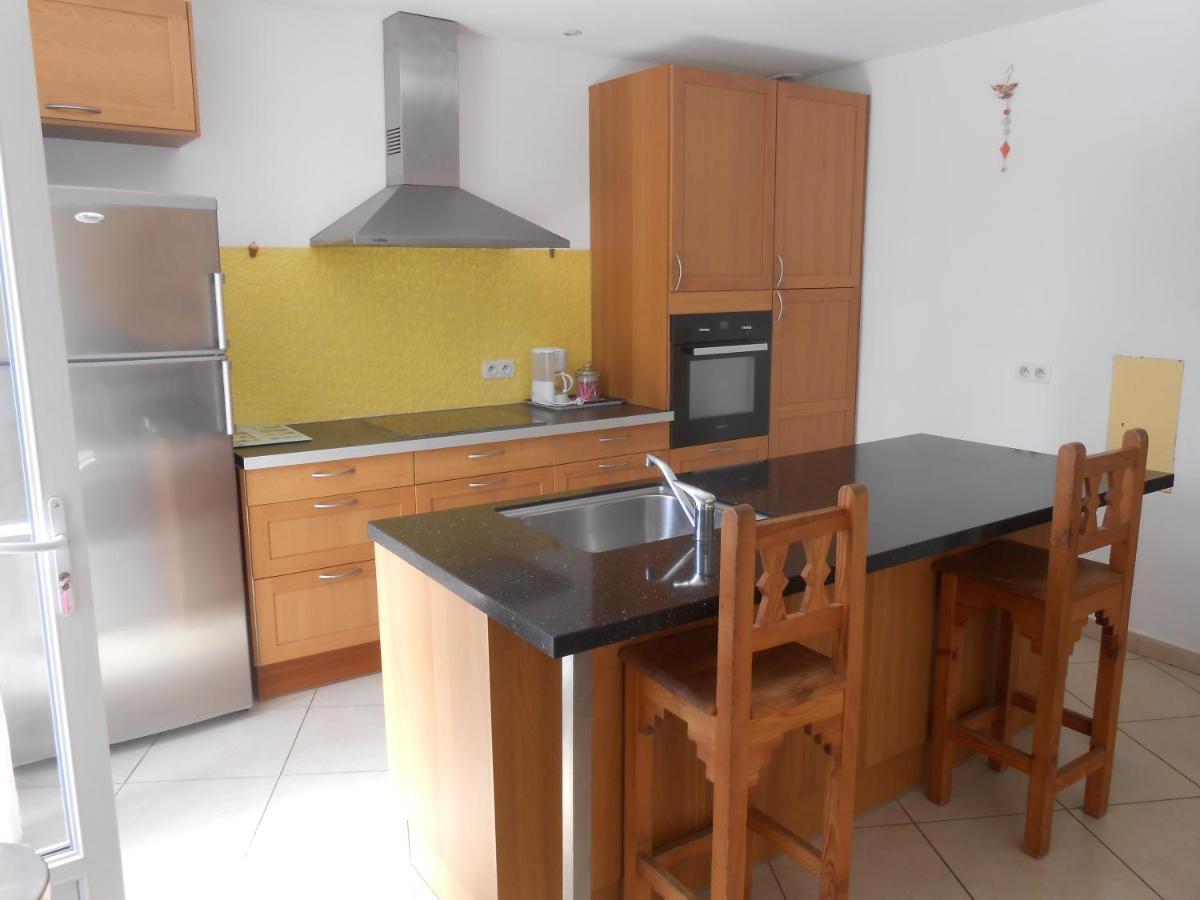 Maison Spacieuse Et Agreable Saint-Georges-de-Luzençon Eksteriør billede