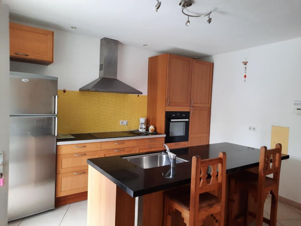 Maison Spacieuse Et Agreable Saint-Georges-de-Luzençon Eksteriør billede