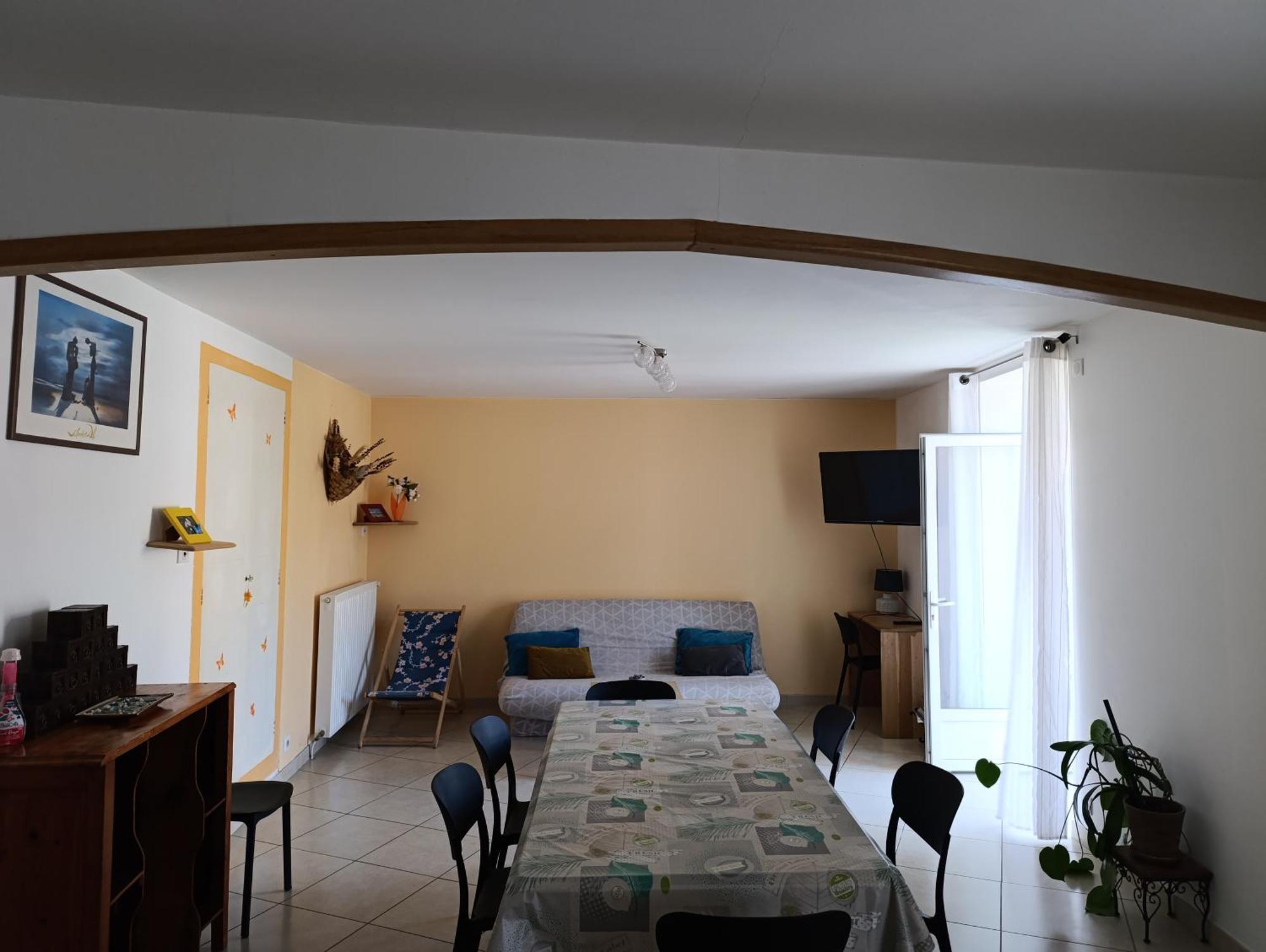 Maison Spacieuse Et Agreable Saint-Georges-de-Luzençon Eksteriør billede