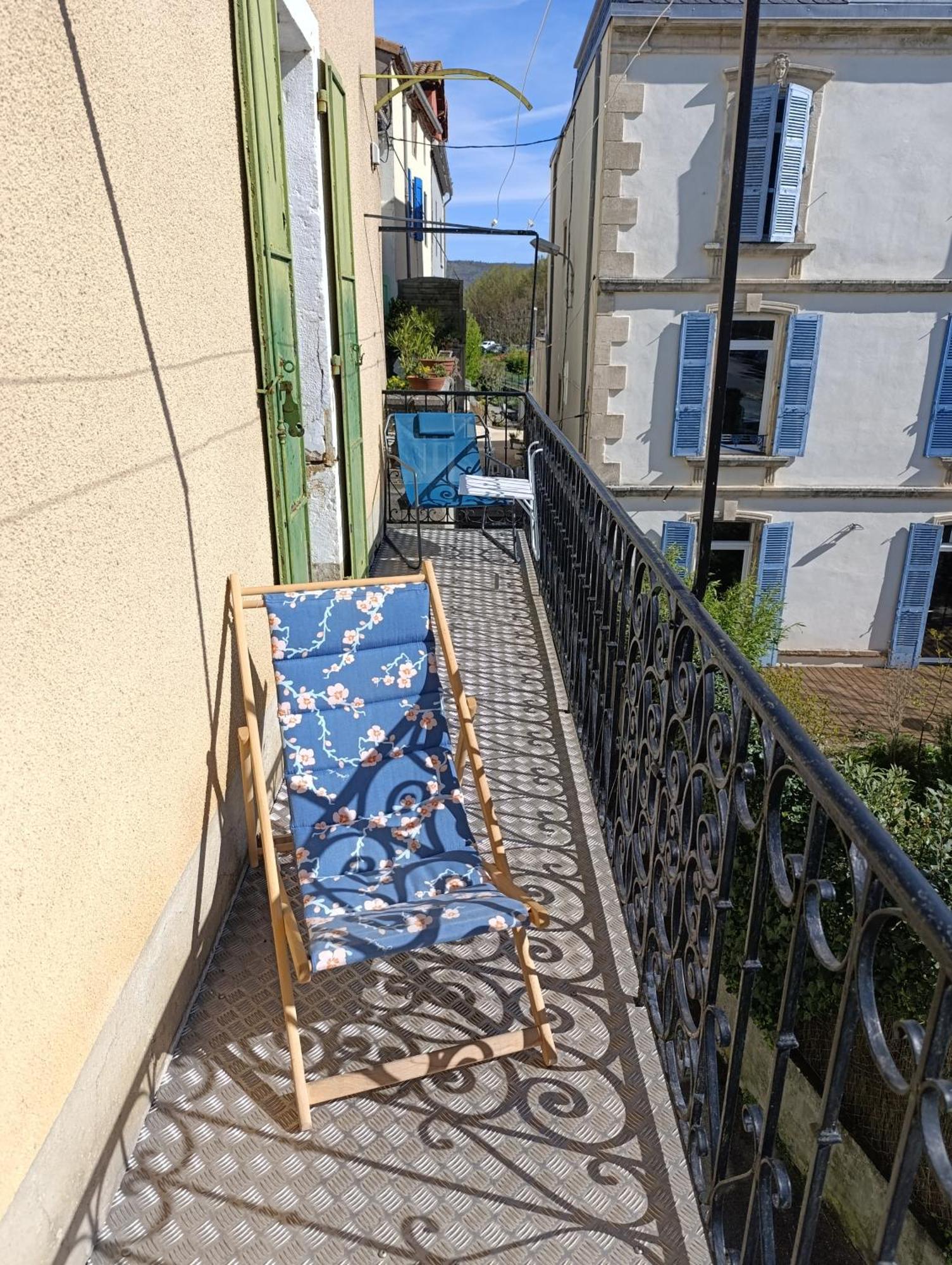 Maison Spacieuse Et Agreable Saint-Georges-de-Luzençon Eksteriør billede